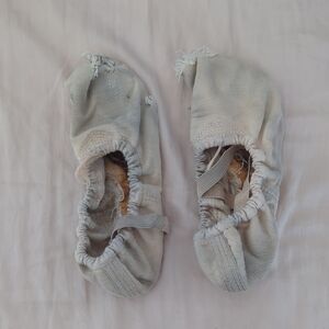 Used Sansha Canvas Ballet Flat Slippers